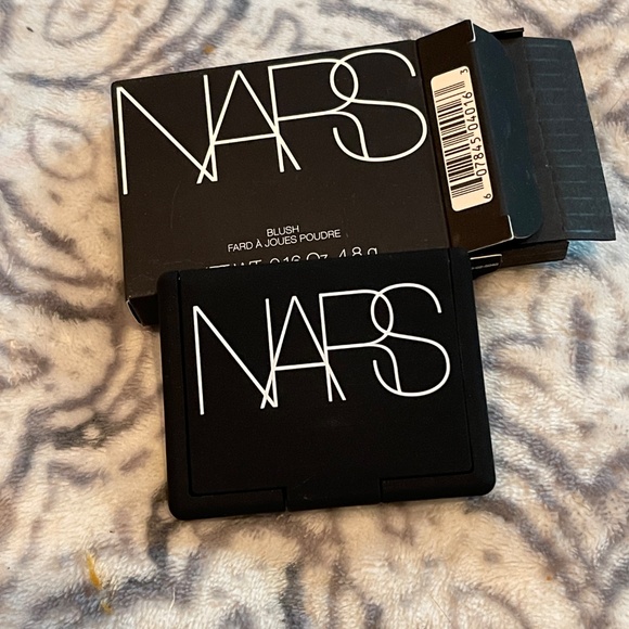 NARS deep throat blush - Picture 4 of 4